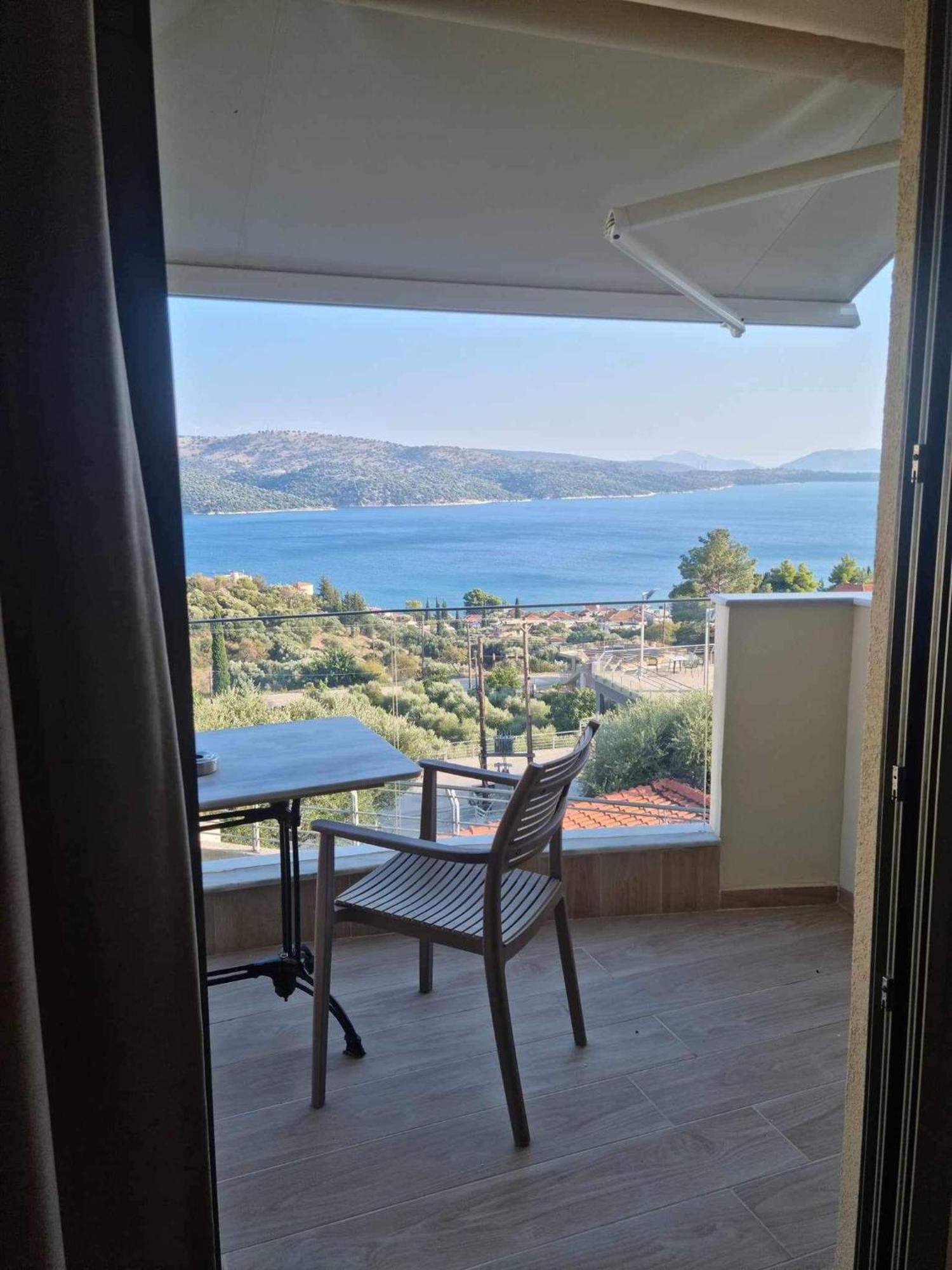 Giannis Village Resort Astakos Exterior photo