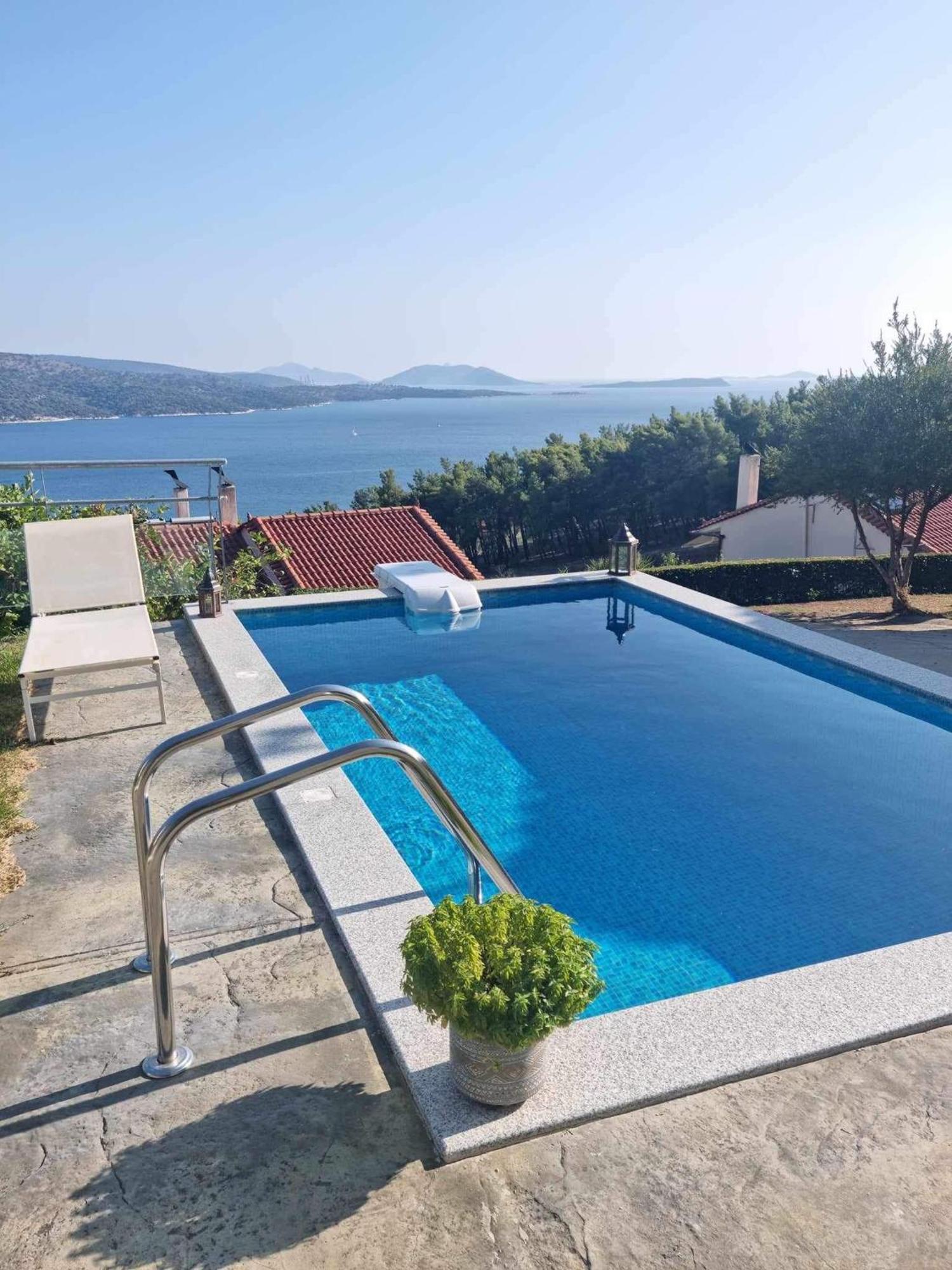 Giannis Village Resort Astakos Exterior photo