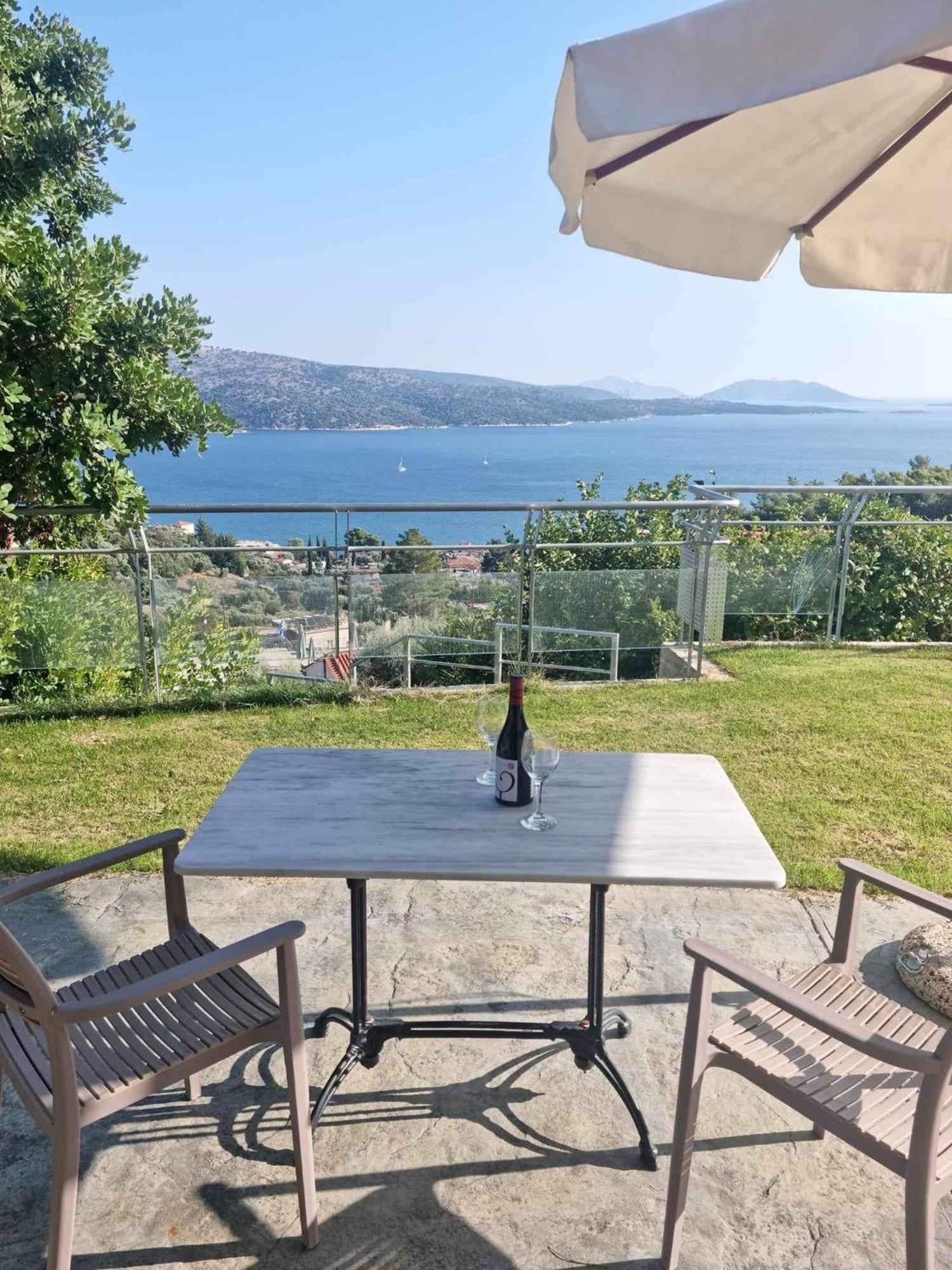 Giannis Village Resort Astakos Exterior photo