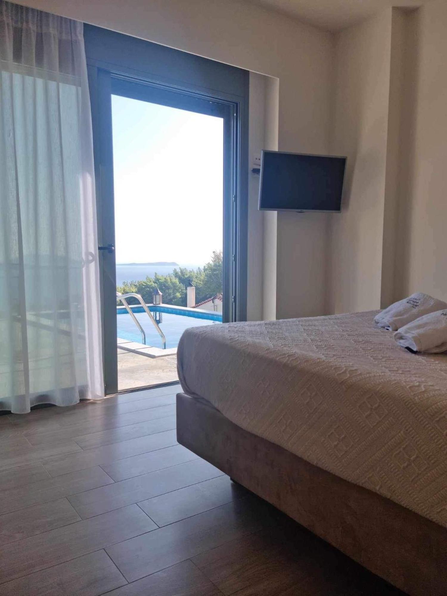 Giannis Village Resort Astakos Exterior photo