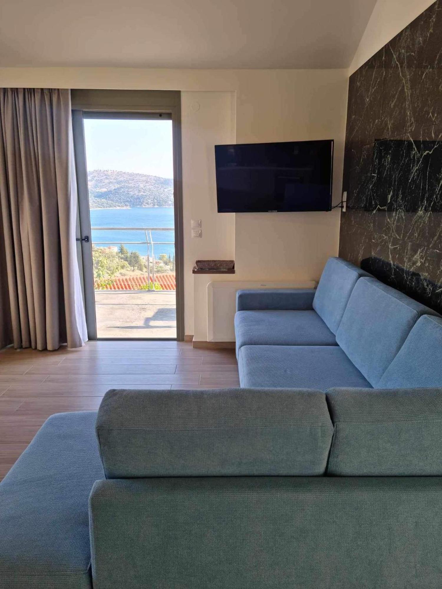 Giannis Village Resort Astakos Exterior photo