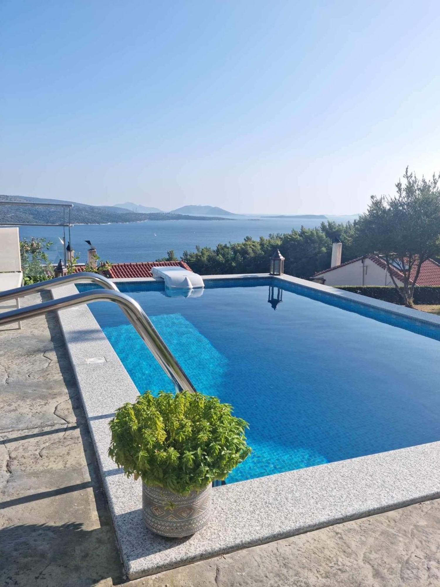 Giannis Village Resort Astakos Exterior photo