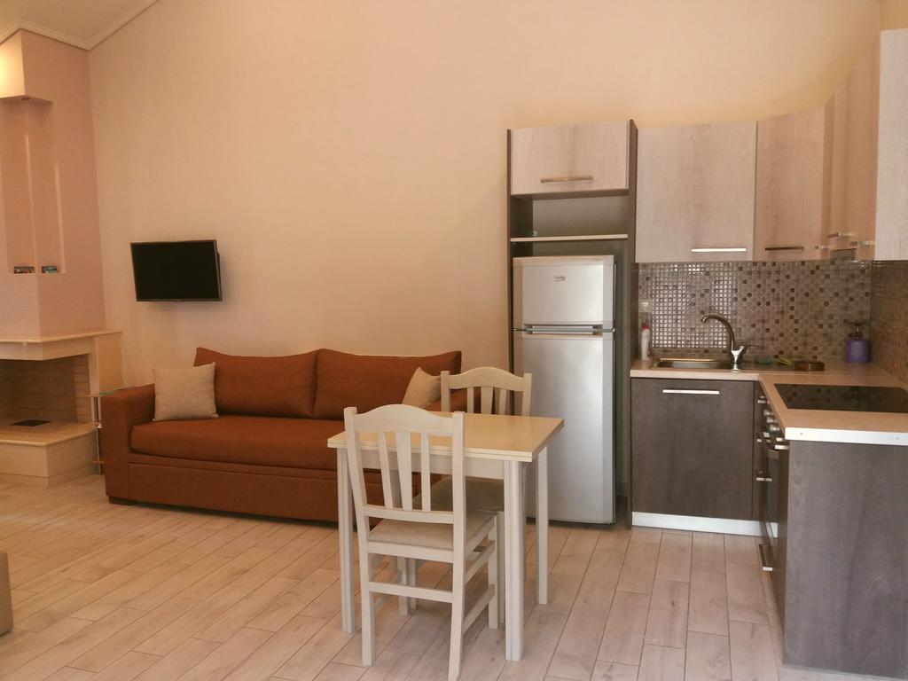 Giannis Village Resort Astakos Exterior photo