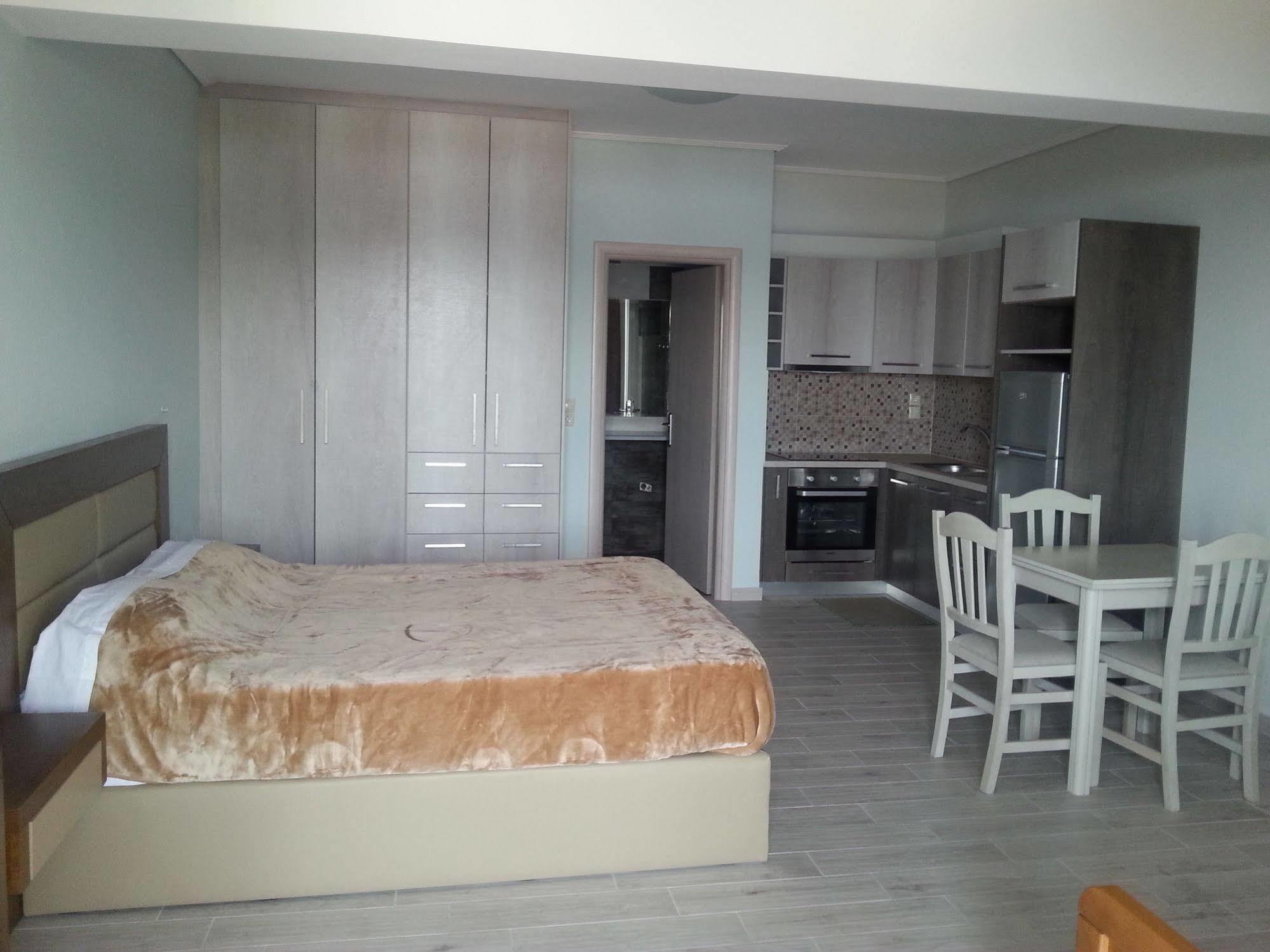 Giannis Village Resort Astakos Exterior photo
